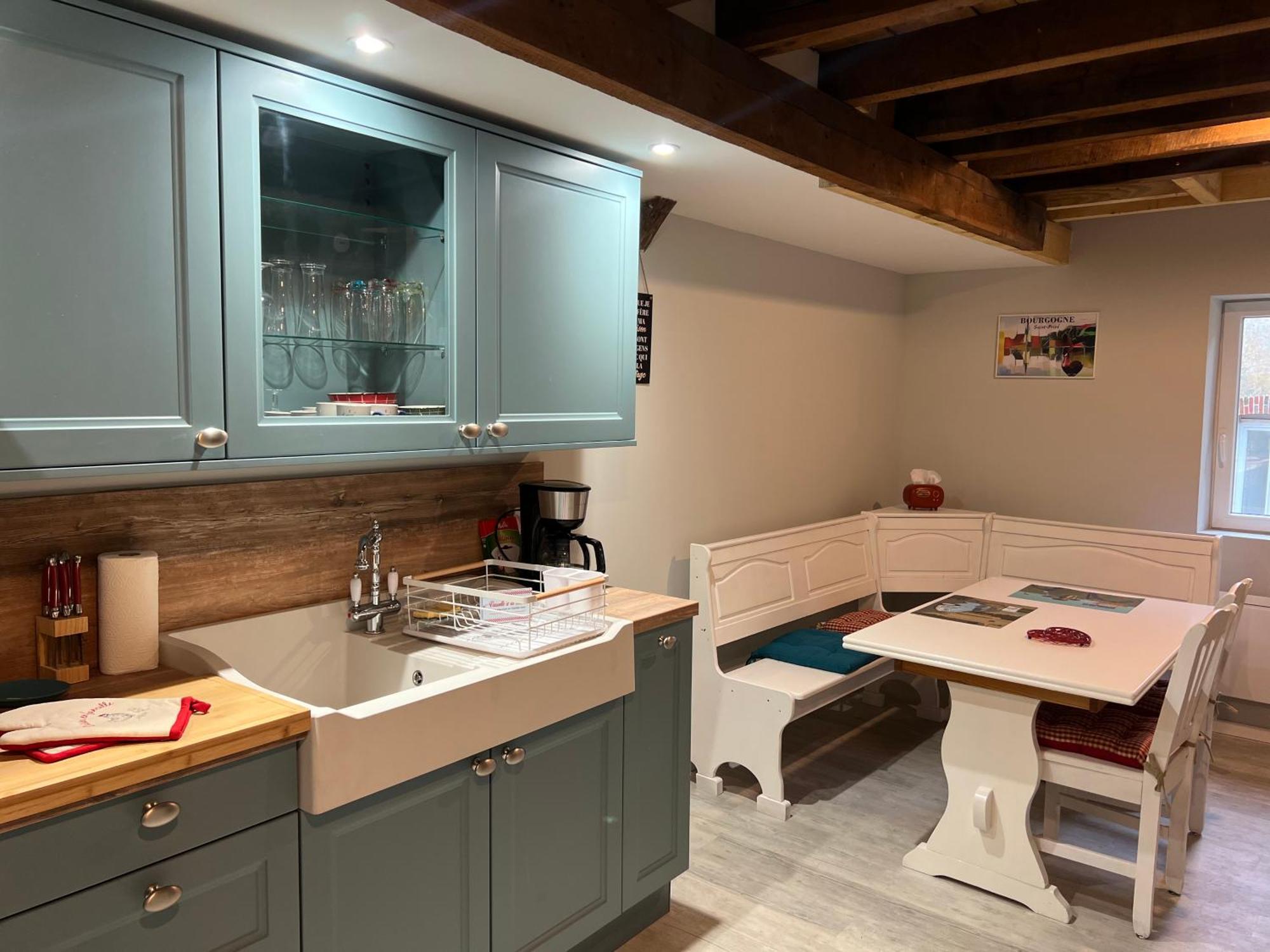 Gasthaus Le Citadin Bourguignon Toucy Exterior foto